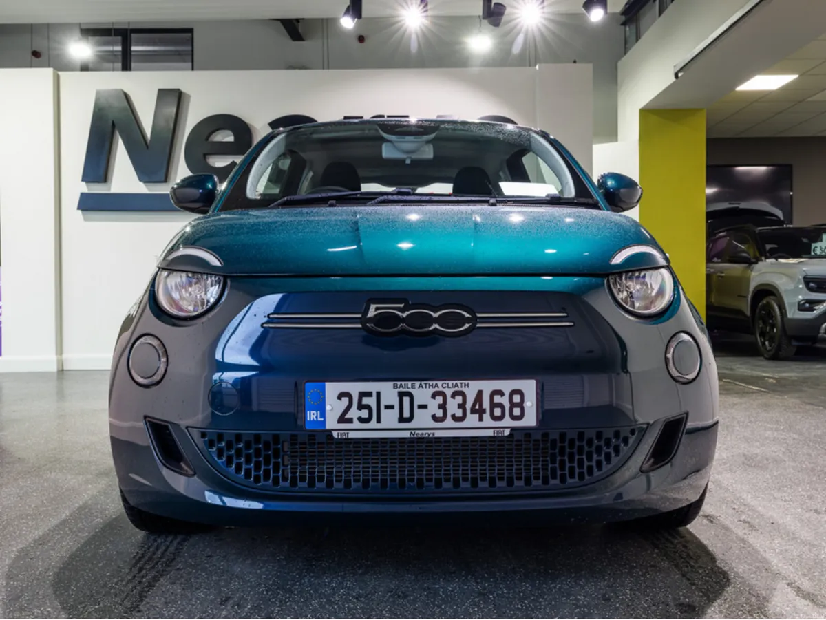 Fiat 500e ICON 42KWH 3DR AUTO - Image 2