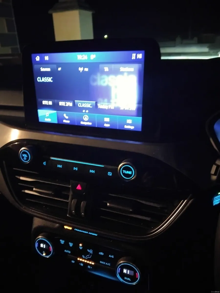 Ford Kuga 2022 - Image 3