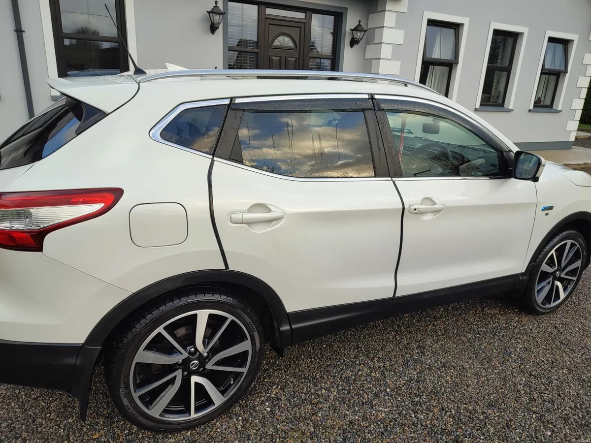 2014 Nissan Qashqai - Image 4