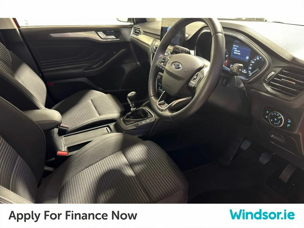 Ford Focus 1.0T EcoBoost Hybrid 125PS Titanium - Image 4