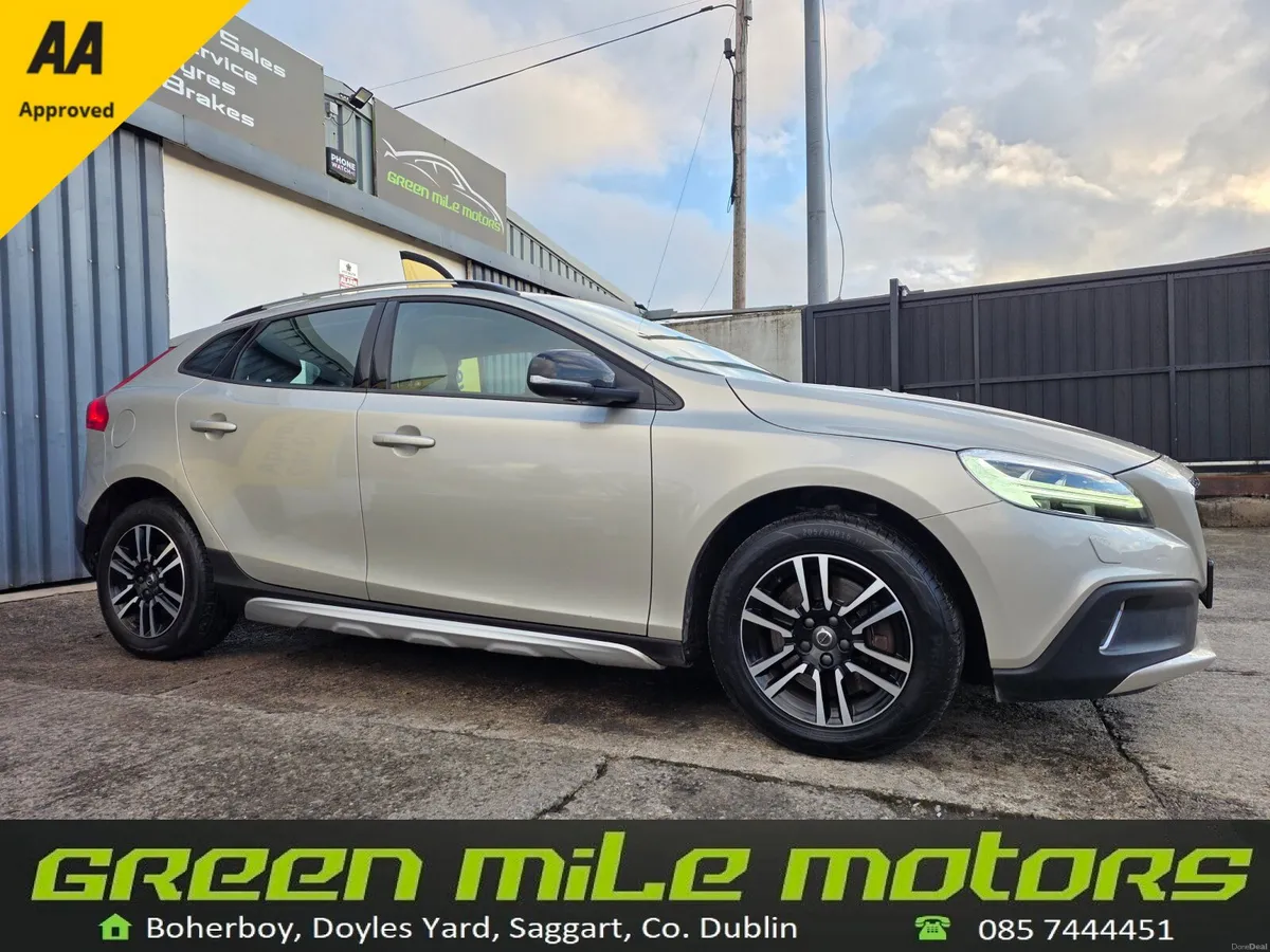 2017 VOLVO V40 CROSS * ONLY 49K MILES*D2 2.0 DIESE - Image 1