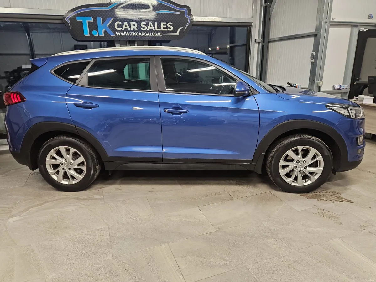 19 HYUNDAI TUCSON EXECUTIVE EDITION - Image 2