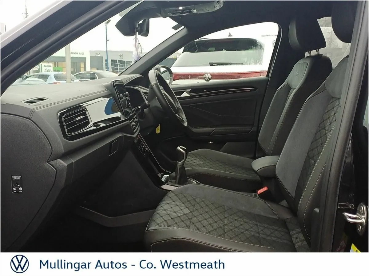 Volkswagen T-Roc R-Line BLACK PACK Sun Roof 1.0 TS - Image 4