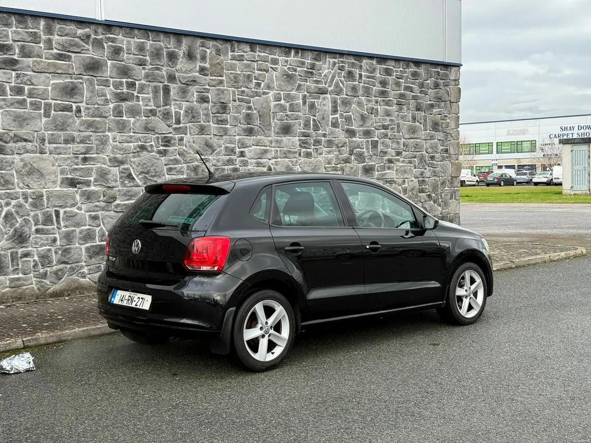 2014 VW POLO - Image 2