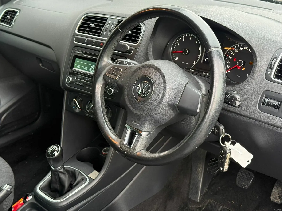 2014 VW POLO - Image 3
