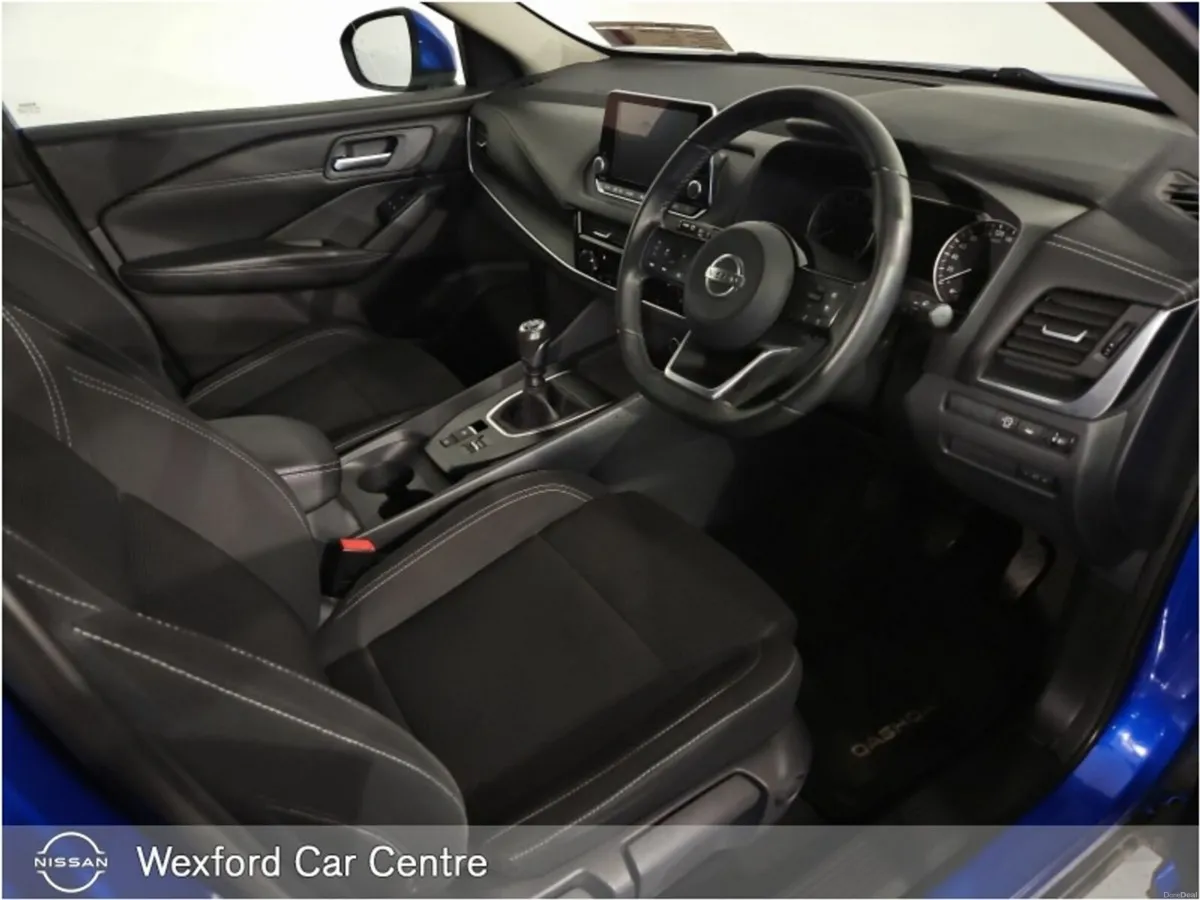 Nissan Qashqai 1.3 PET MILD HYBRID SV - Image 3