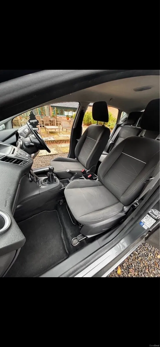 Ford fiesta - Image 4