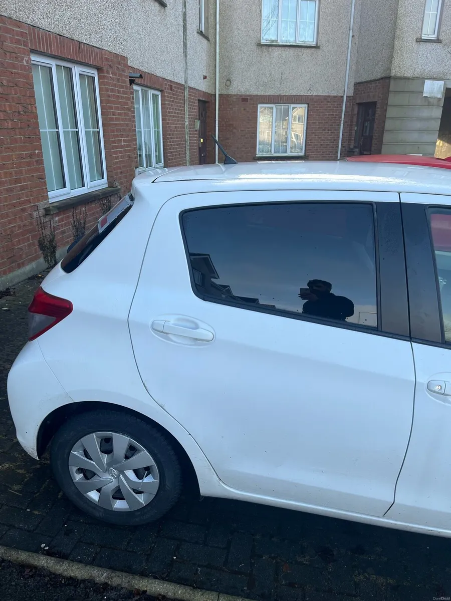 Toyota Vitz 2012 - Image 4