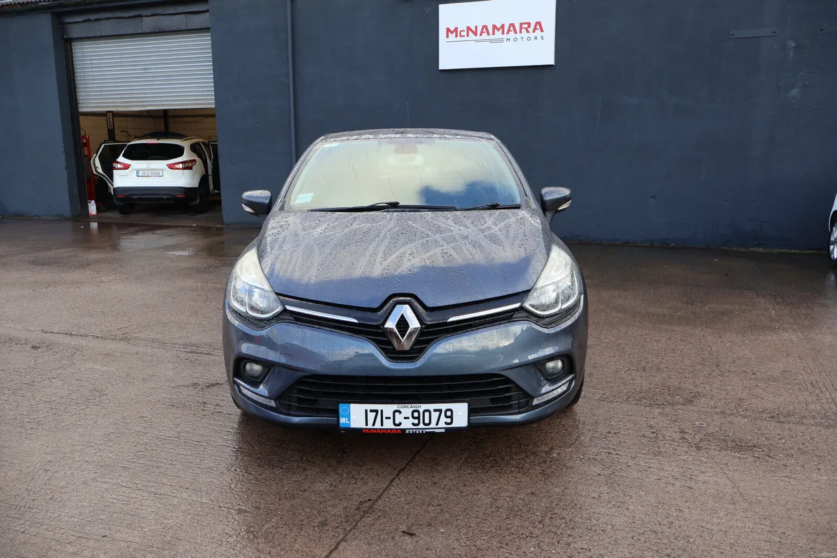 Renault Clio Dynamique S NAV 51,000Km Exceptional! - Image 4