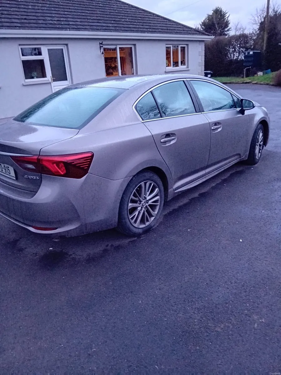 Toyota avensis - Image 2
