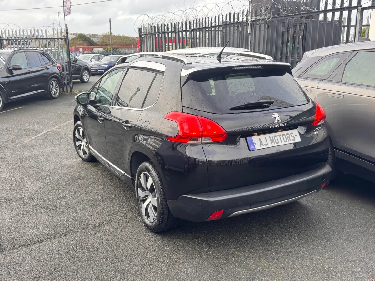 PEUGEOT 2008 1.2 GLASS ROOF AUTOMATIC - Image 4