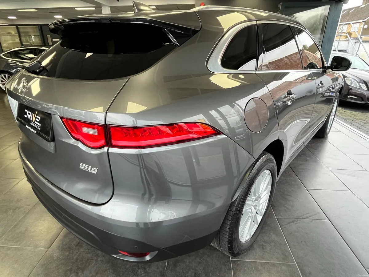 Jaguar F-Pace 2017 2.0 Automatic ***1 Year Warrant - Image 4