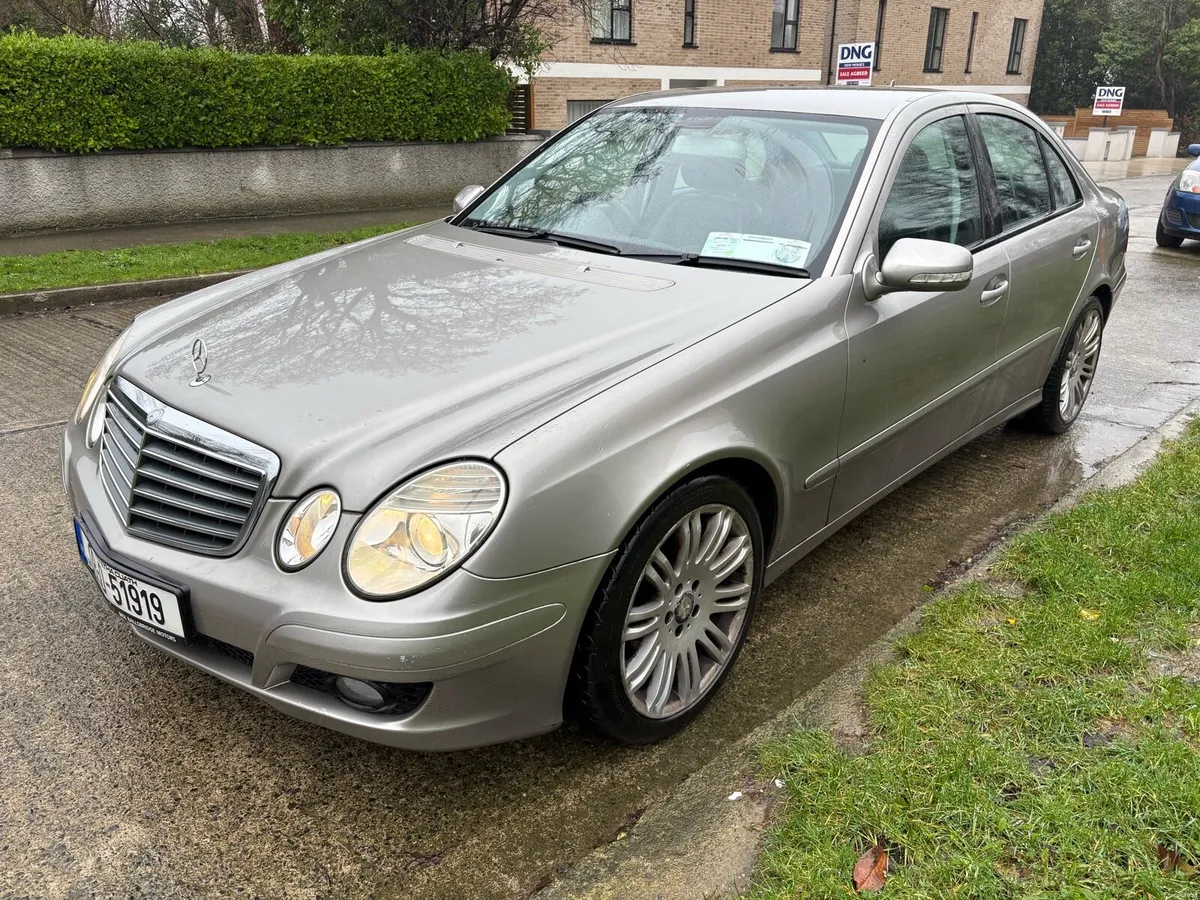 Mercedes Benz E200 sport 1.8 only 139000 kms - Image 2