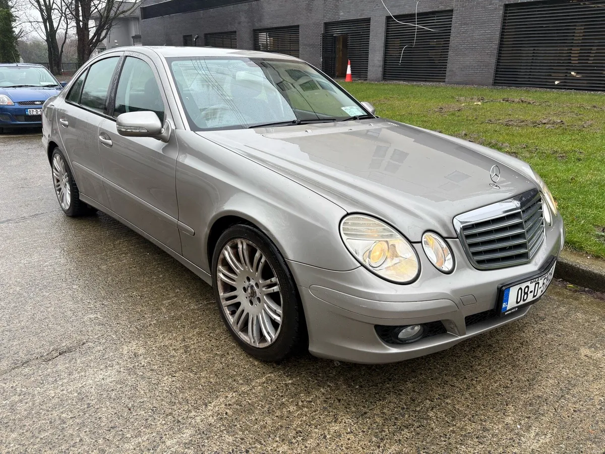 Mercedes Benz E200 sport 1.8 only 139000 kms - Image 1