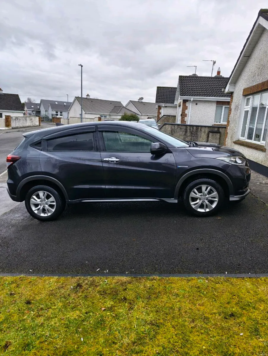 Honda Vezel 2015 1.5 Petrol Automatic New NCT - Image 2