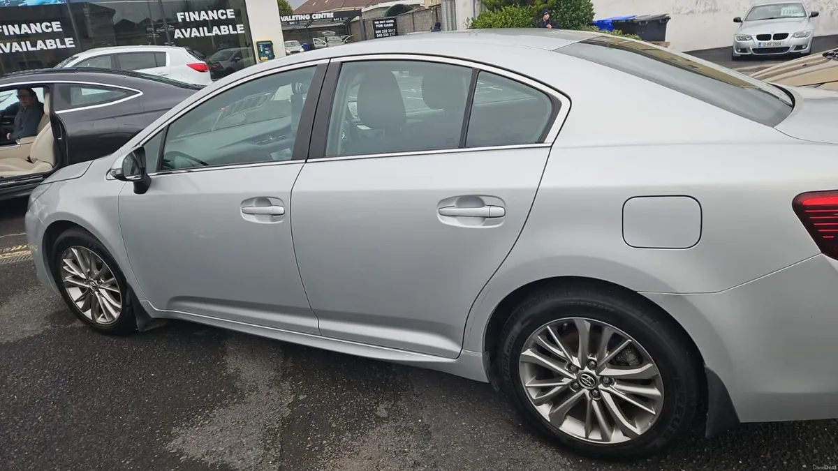 Toyota Avensis D4D 2L 176000 - Image 4