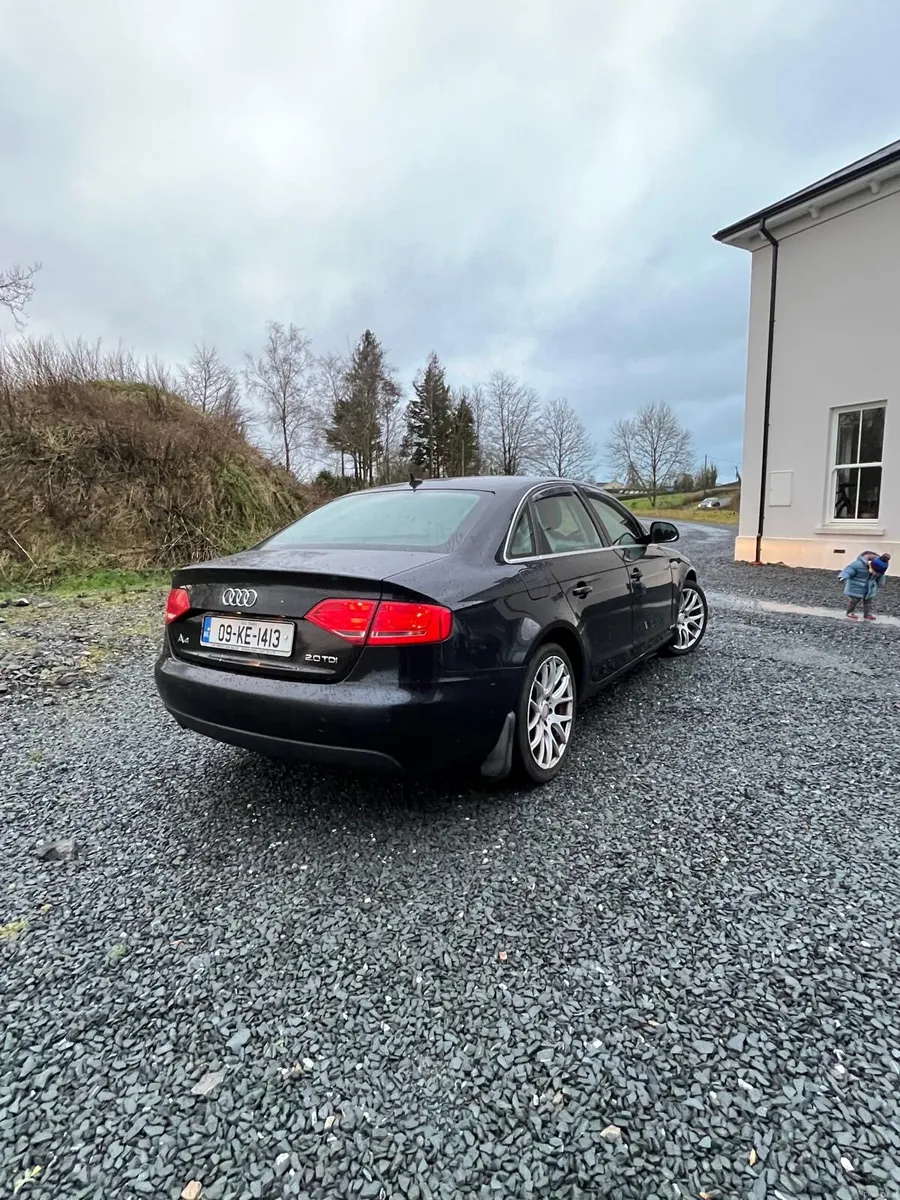 Audi A4 - Image 2