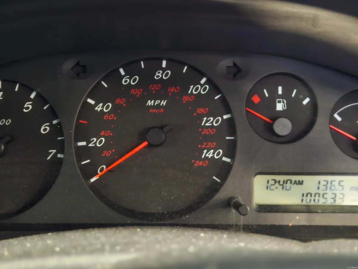 Nissan Almera 2002 - Image 2