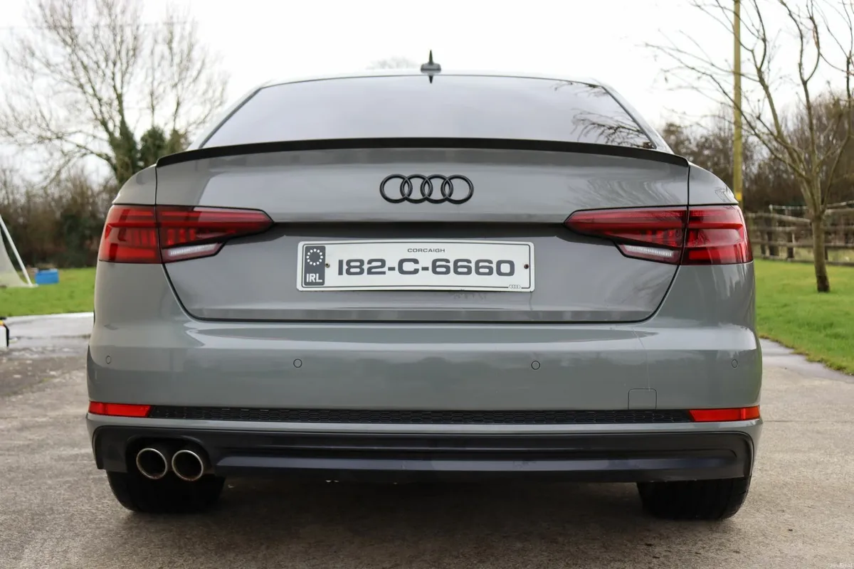 Audi A4 2018 - Image 2