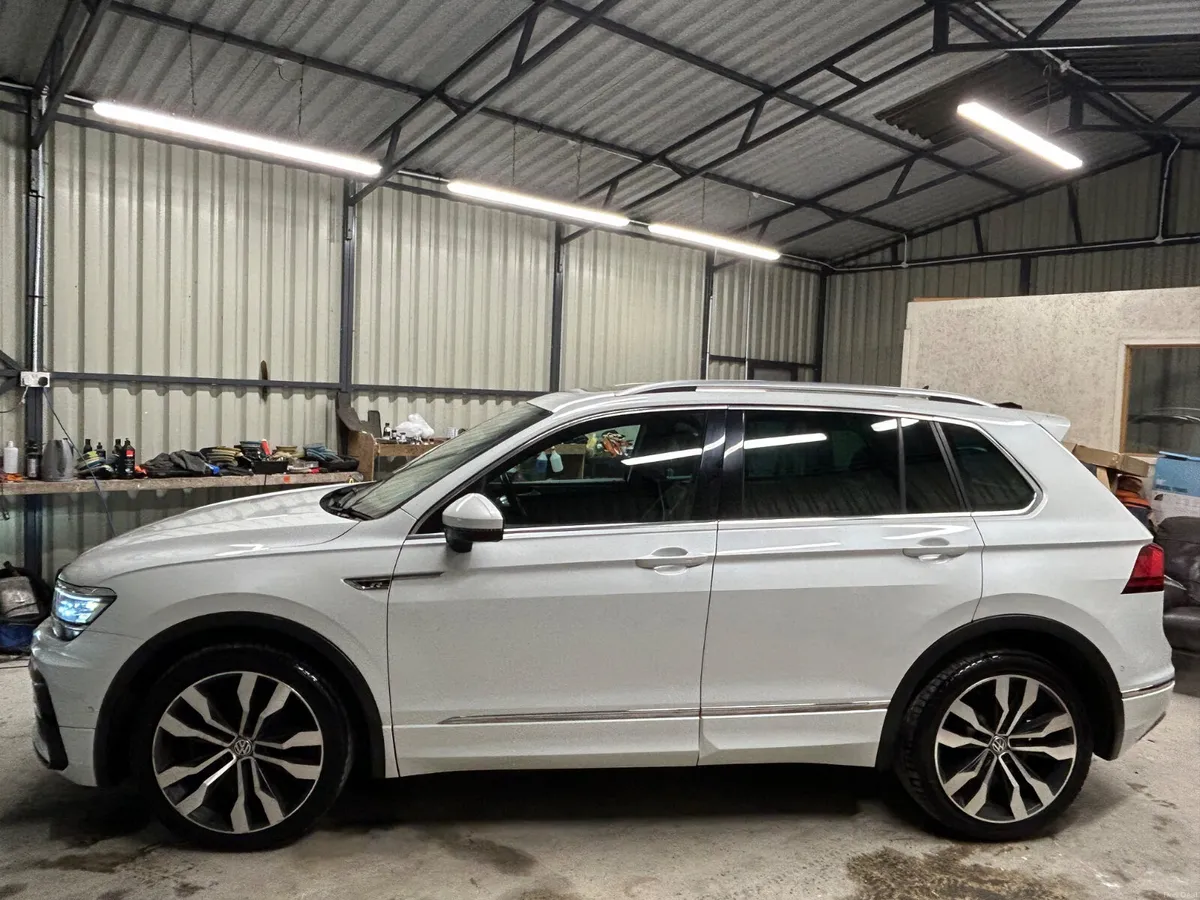 2019 VOLKSWAGEN TIGUAN 2.0TDI R LINE £5400 EXTRAS - Image 3