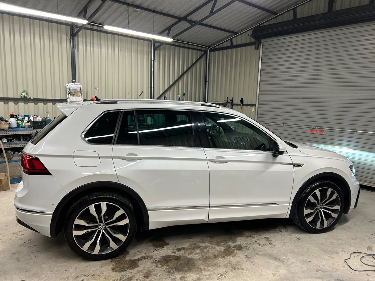2019 VOLKSWAGEN TIGUAN 2.0TDI R LINE £5400 EXTRAS - Image 4