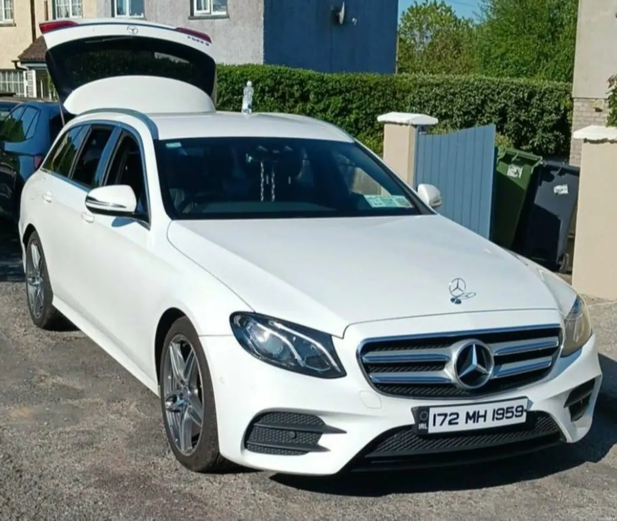 Mercedes-Benz E-Class 172 reg - Image 2