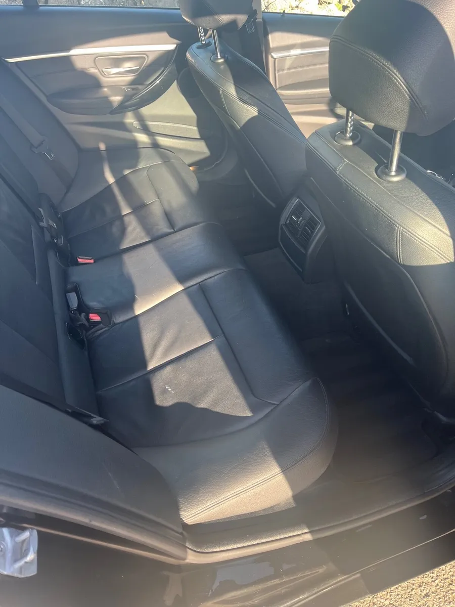 BMW 3-Series 2017 - Image 4