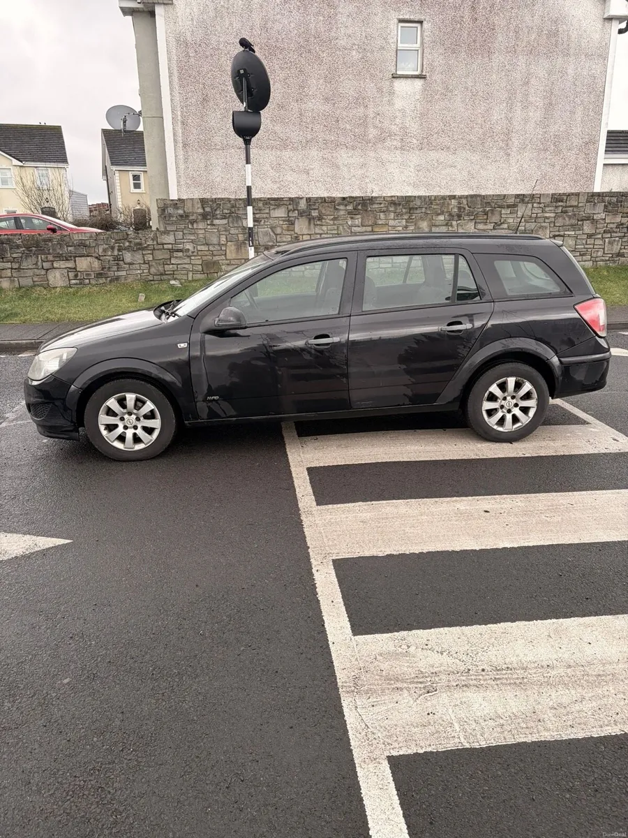 Vauxhall Astra esate 2009 1.7 Disel - Image 3