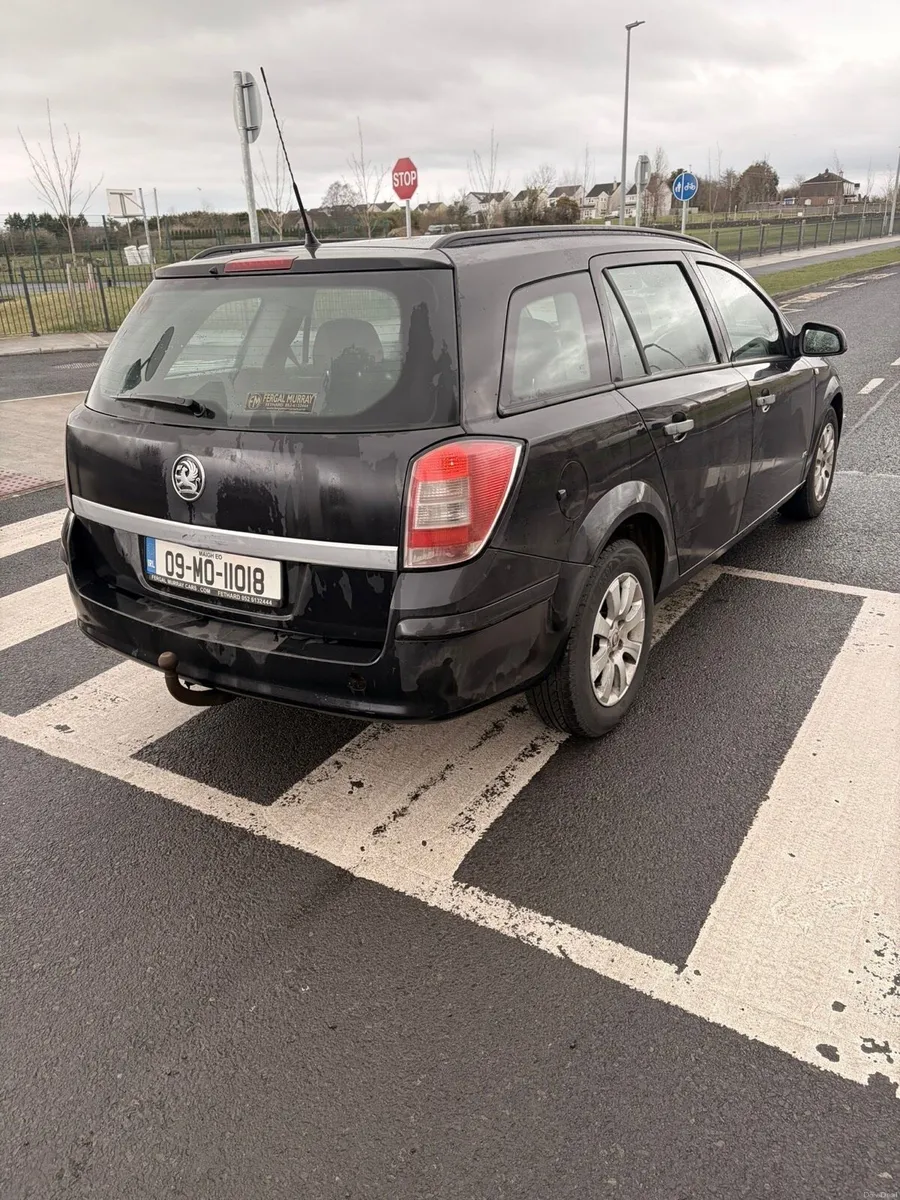 Vauxhall Astra esate 2009 1.7 Disel - Image 4