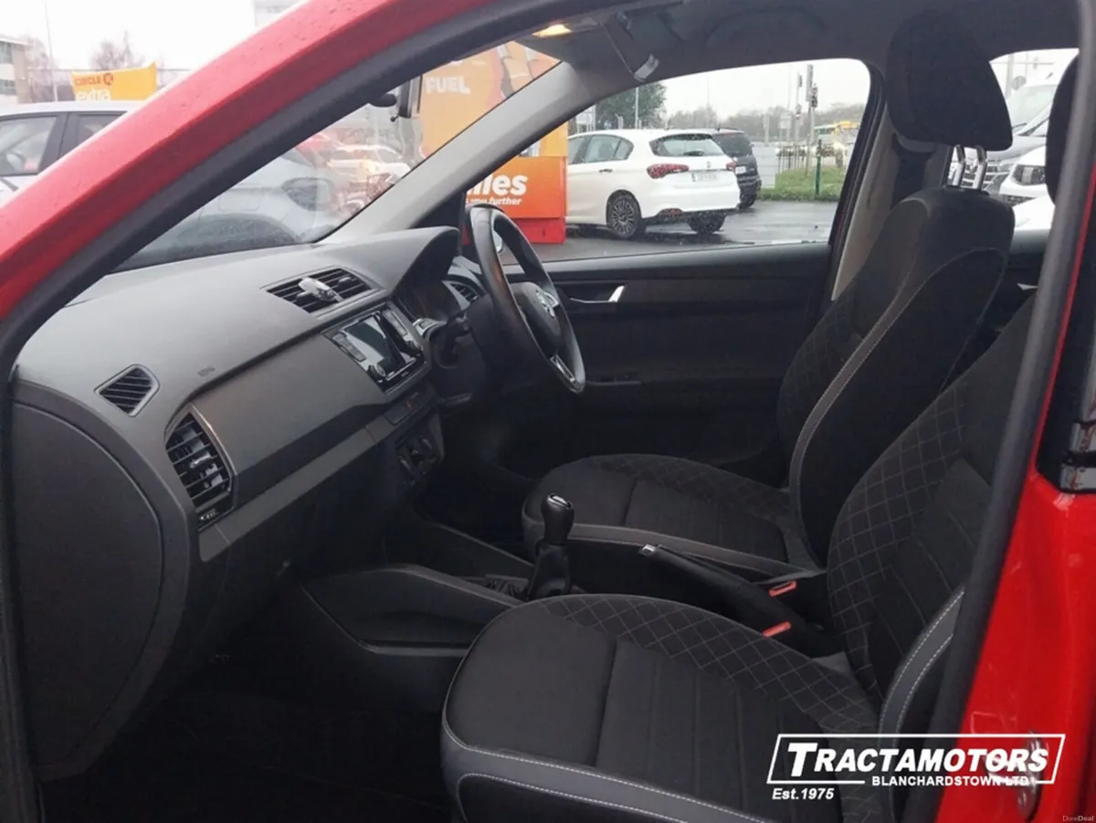 Skoda Fabia AMBITION 1.0 MPI 60HP 4DR - Image 4