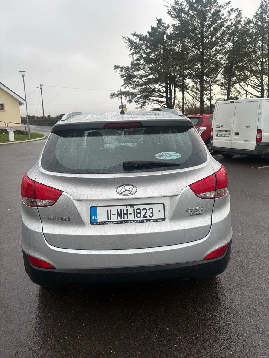 Hyundai ix35 for sale very clean tax and tested - Image 2