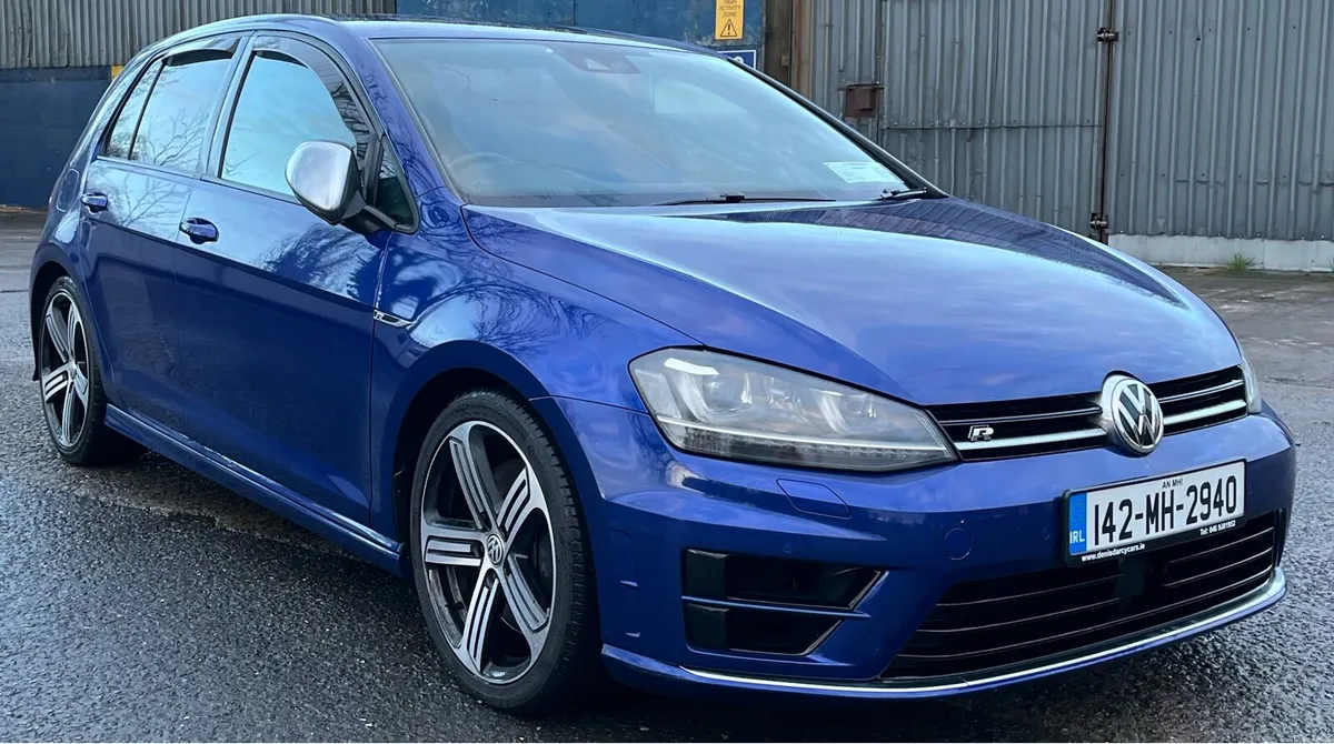 Volkswagen Golf R - Image 1