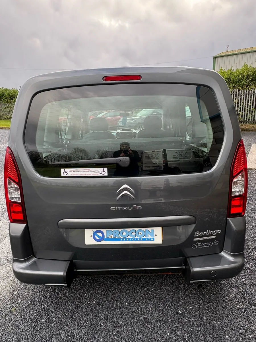 Wheelchair accessible - Image 3