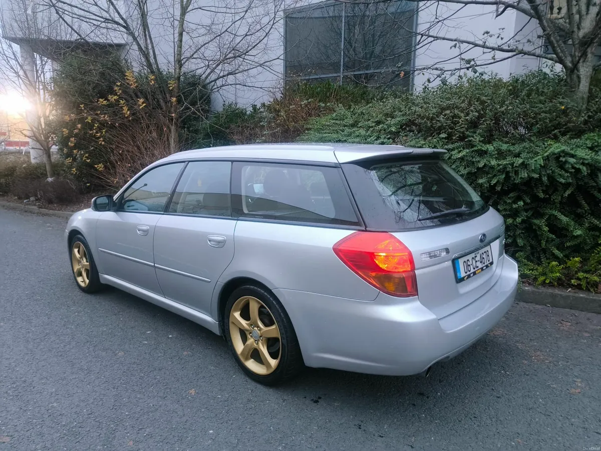 Subaru Legacy 2006 2.0 Petrol Manual BOXER 4x4 - Image 2