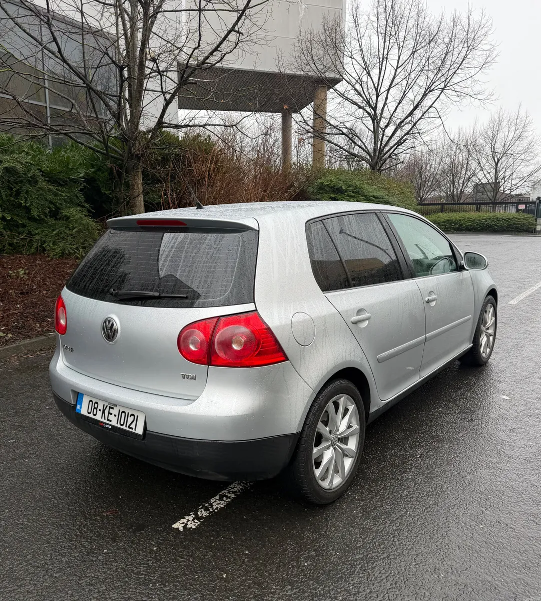 Volkswagen Golf 2008 - Image 2