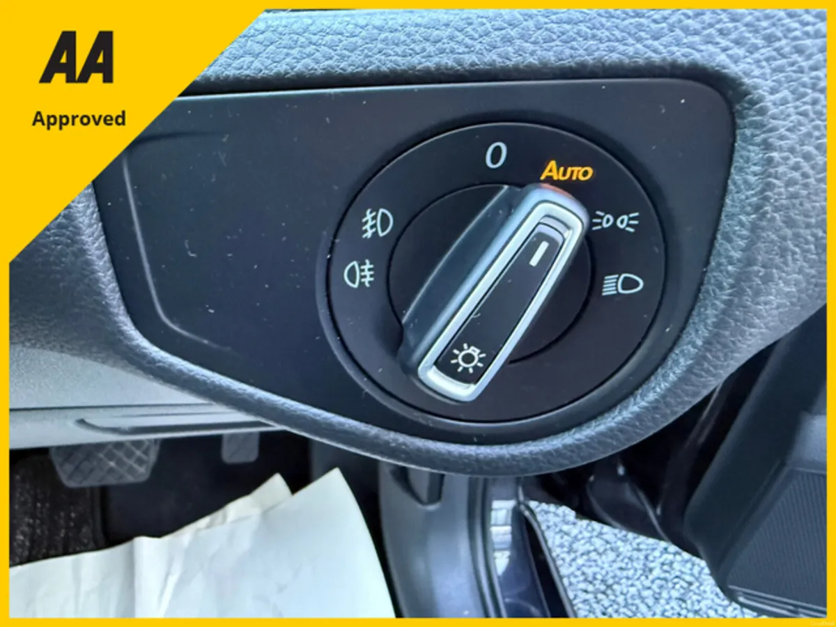 2015 VW Golf 1.2 Petrol Auto,Top Specs,immaculate - Image 4