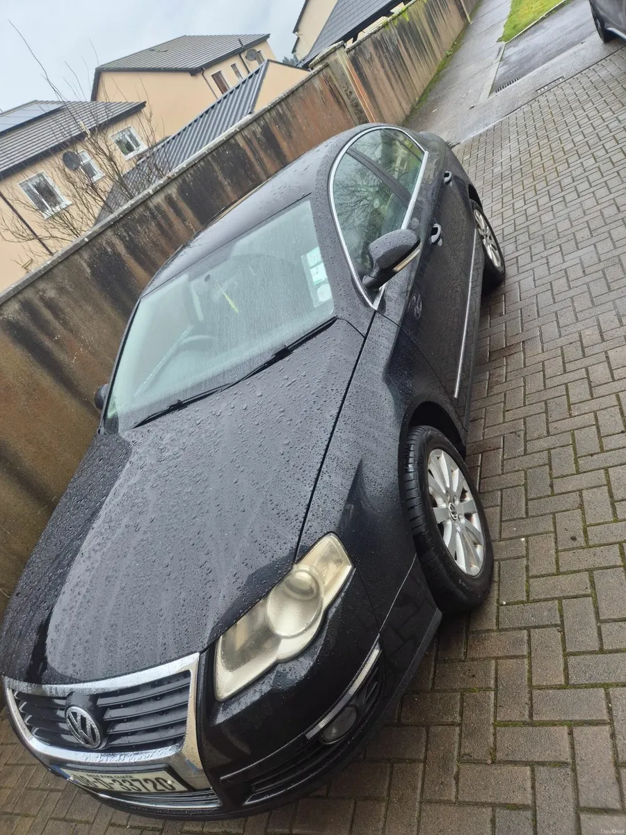 Volkswagen Passat 2008 - Image 1