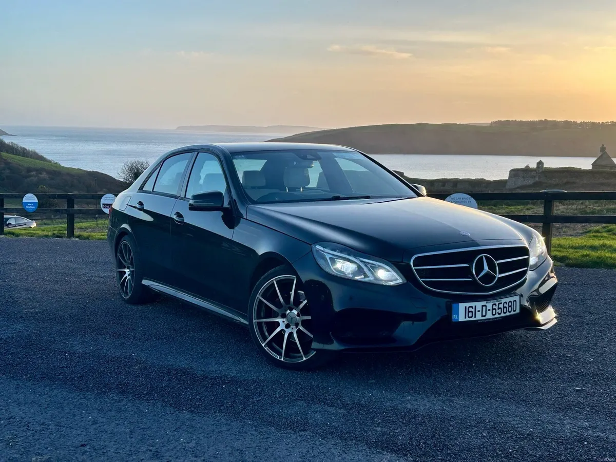 Mercedes-Benz E220 Nightline AMG - FULL S.HISTORY - Image 1