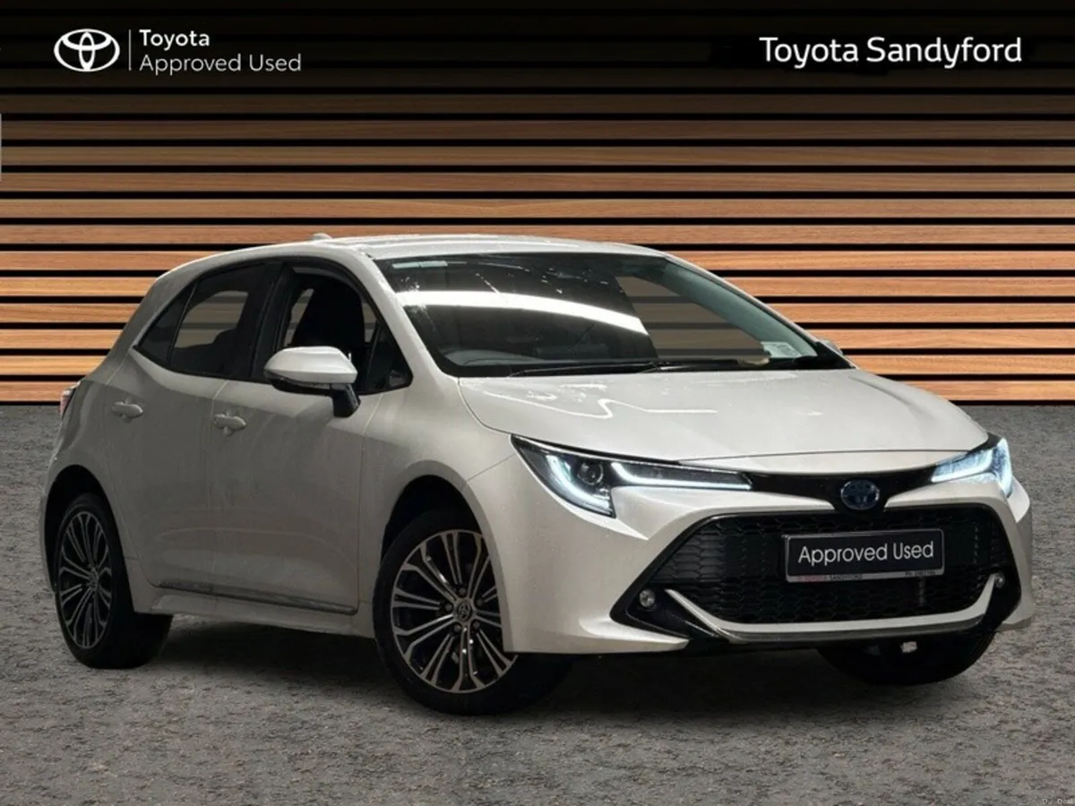 Toyota Corolla HYBRID SOL TOP SPEC // HEATED SEATS - Image 1