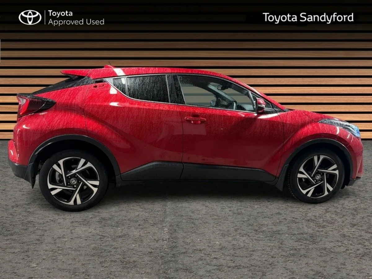 Toyota C-HR HYBRID SPORT // REAR CAMERA // BLUETOO - Image 3