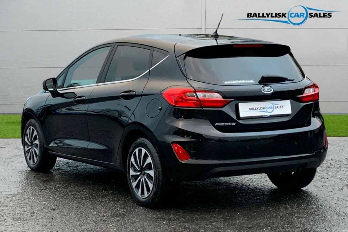 Ford Fiesta 1.0T 100PS Titanium in Black with 20K - Image 2