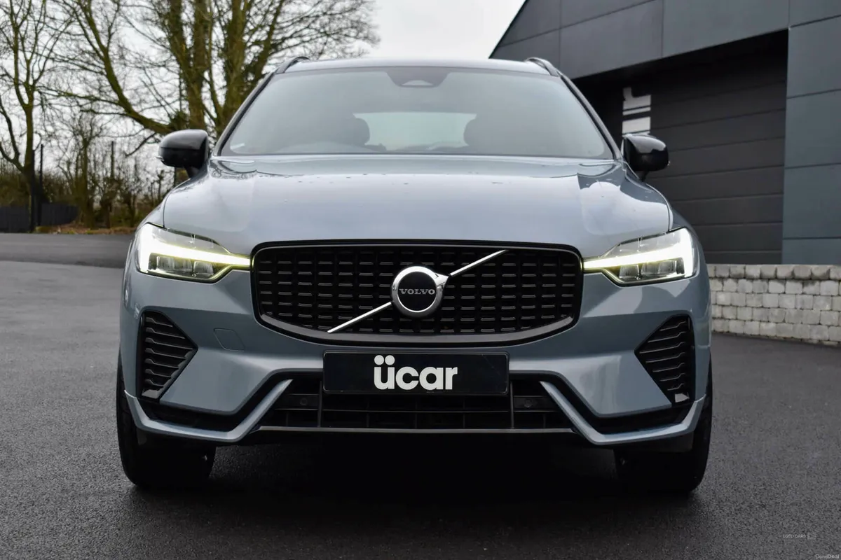 Volvo XC60 2.0 XC60 R-Design B5 MHEV AWD Auto 4WD - Image 2