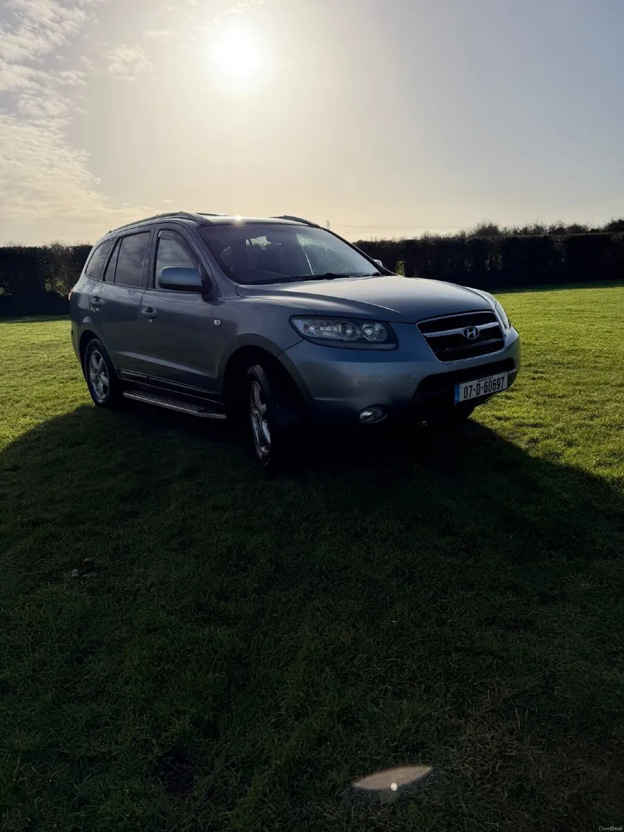 Hyundai Santa Fe 2007 - Image 2
