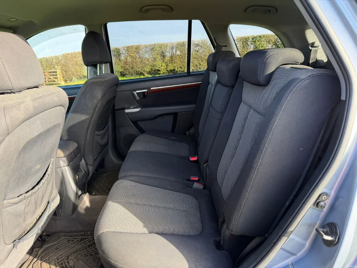 Hyundai Santa Fe 2007 - Image 4