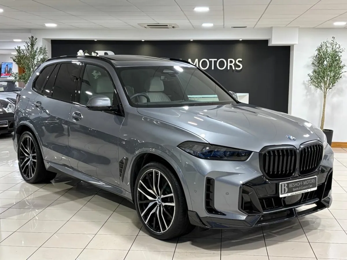 BMW X5 50e M-SPORT PRO=ONLY 6000 MILES//HUGE SPEC/ - Image 1