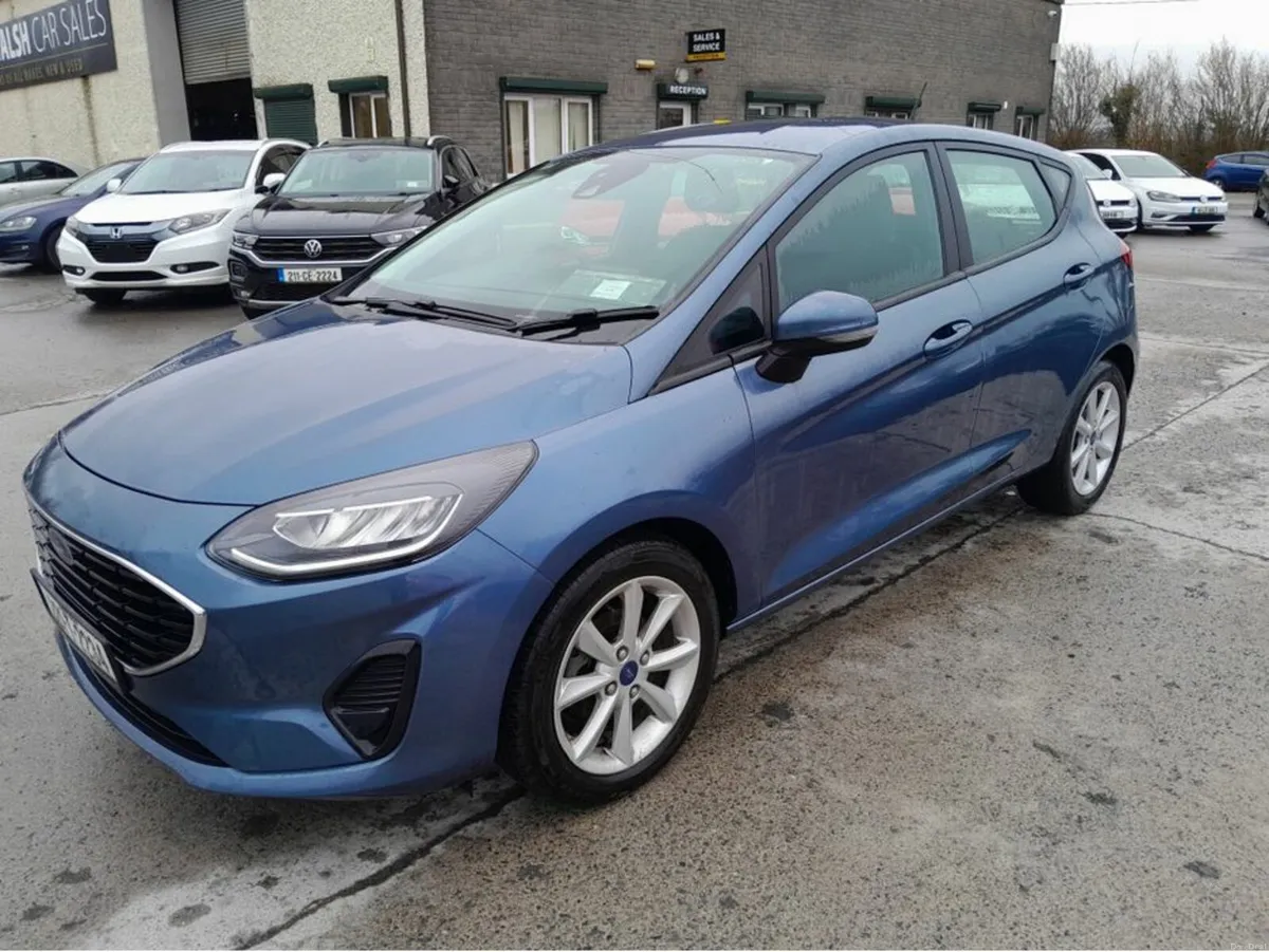 Ford Fiesta TREND CONNECTED 1.1 075 M5 4DR - Image 4