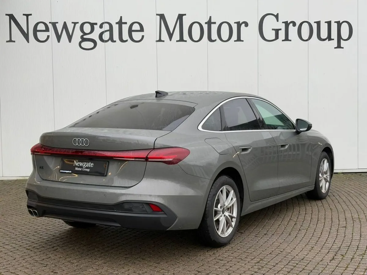 Audi A5 40 TDI 204HP SE S-T - Image 4