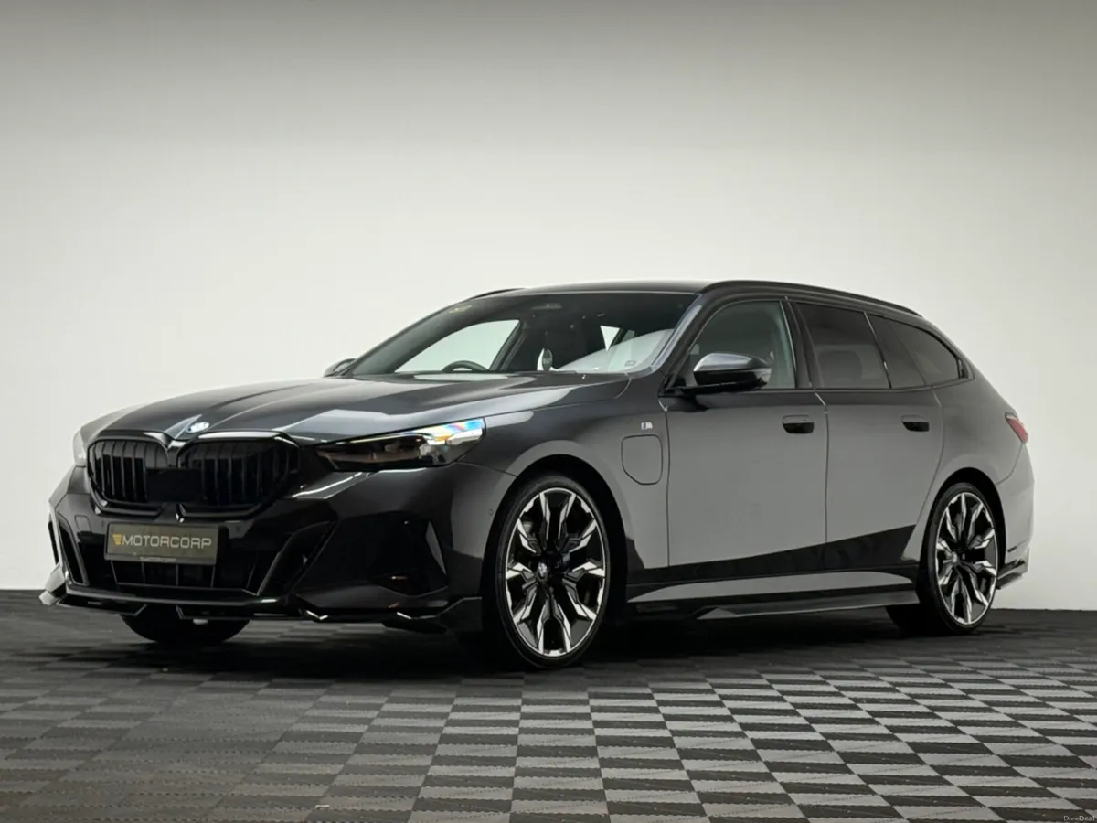 BMW 5-Series 530E M SPORT TOURING - Image 3