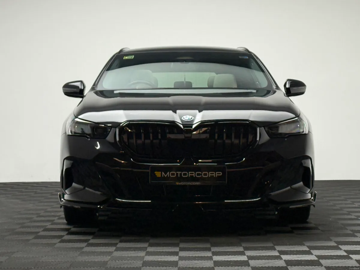 BMW 5-Series 530E M SPORT *SMOKE INT PAN ROOF* - Image 2