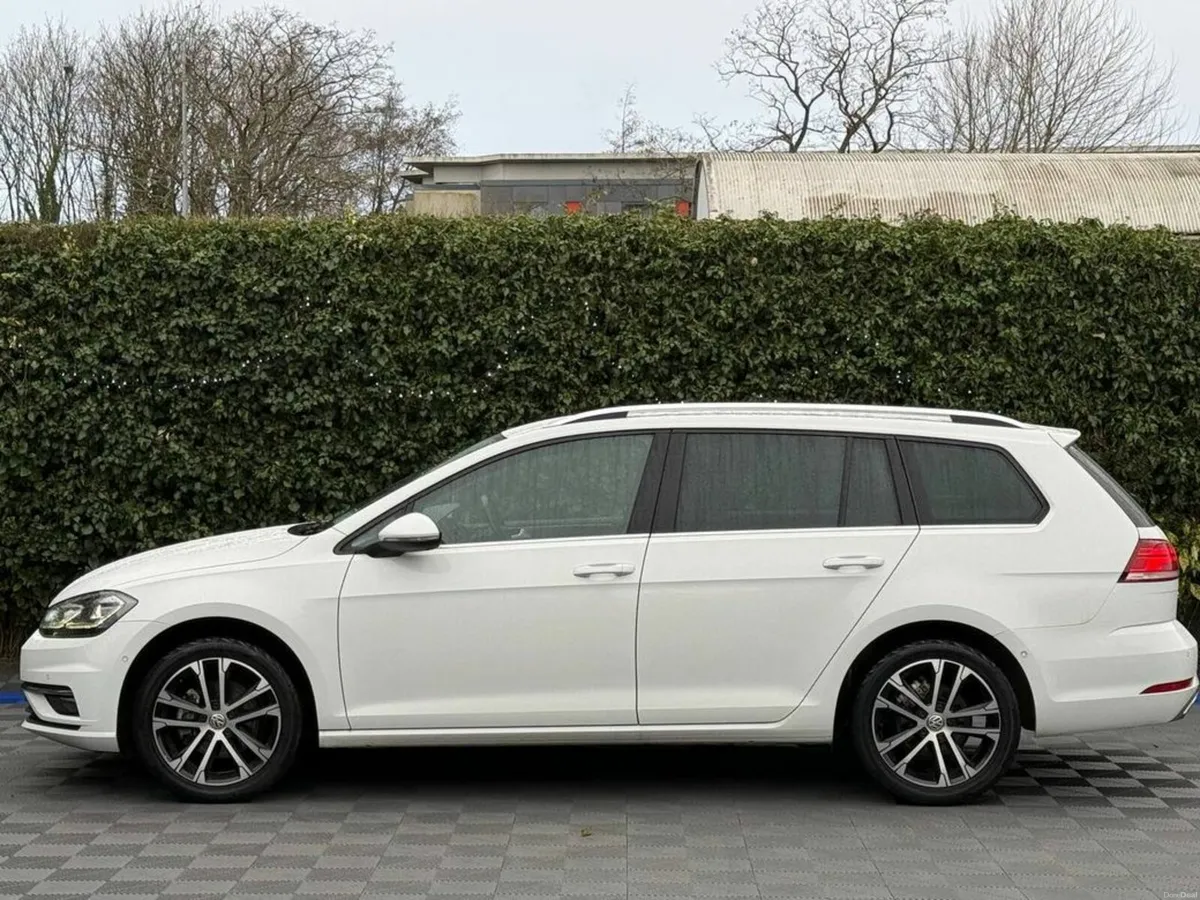 Volkswagen Golf VARIANT 2.0 TDI ** HUGE SPEC ** // - Image 3